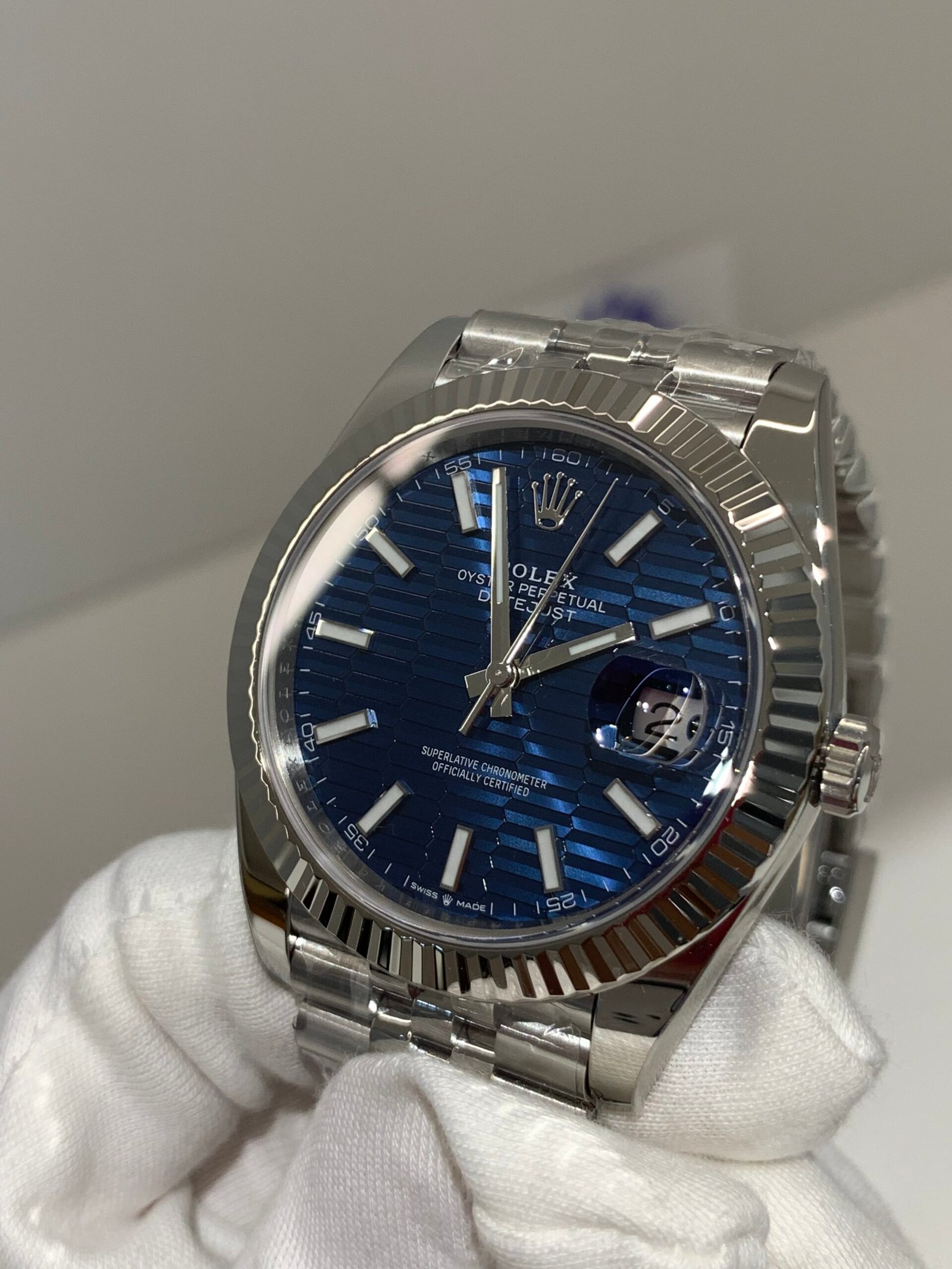 E5BEAEE4BFA1E59BBEE78987_20250530170823-scaled-2