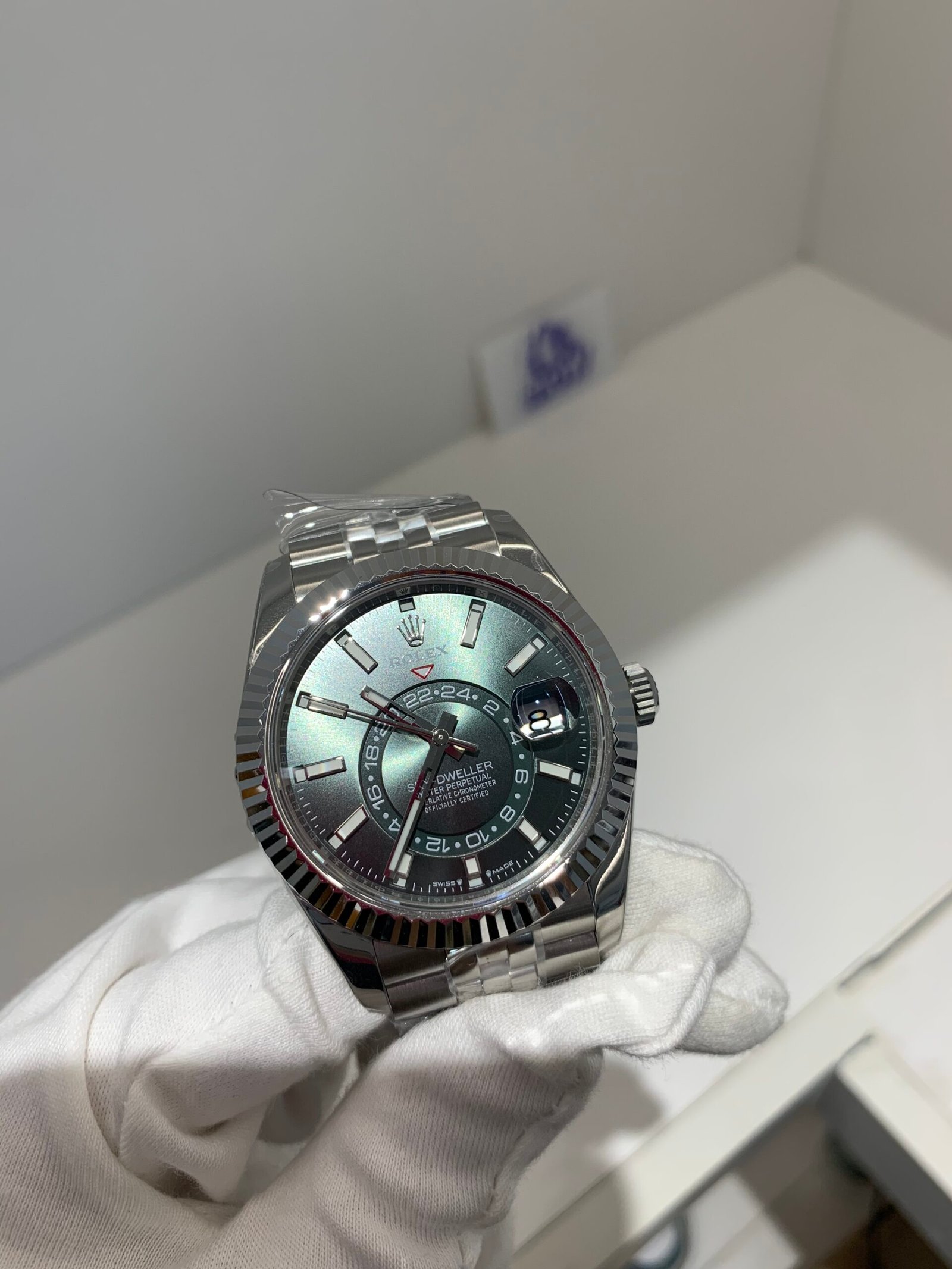 E5BEAEE4BFA1E59BBEE78987_20250619185807-1-scaled-2